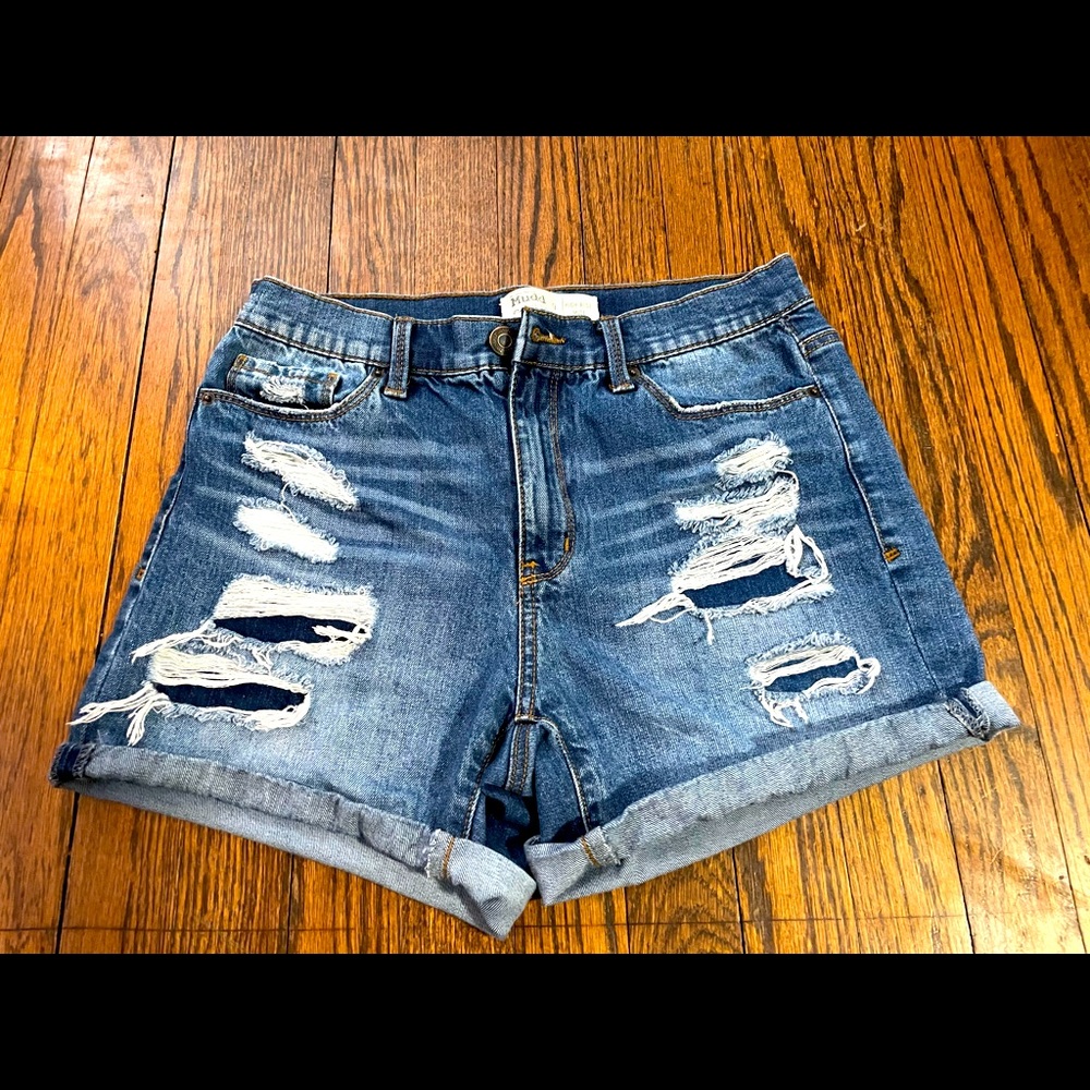 Women’s size 9 high rise jean shorts with rips